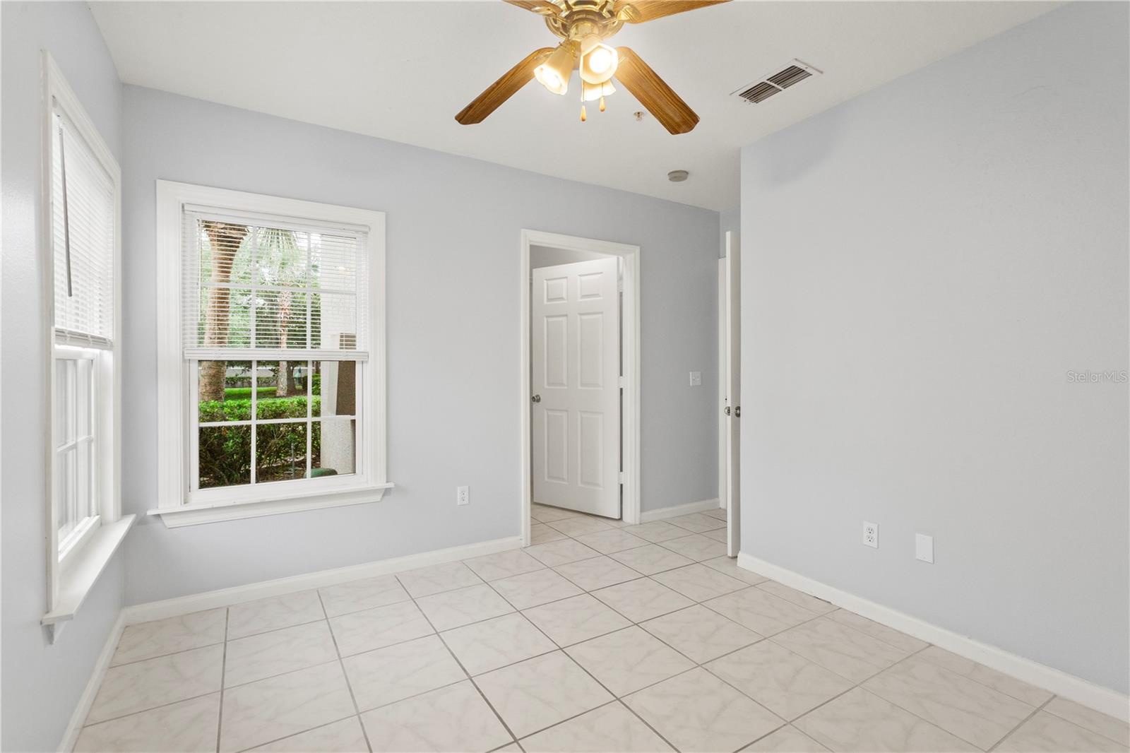 Image 16 of 35 For 6548 Swissco Drive 61