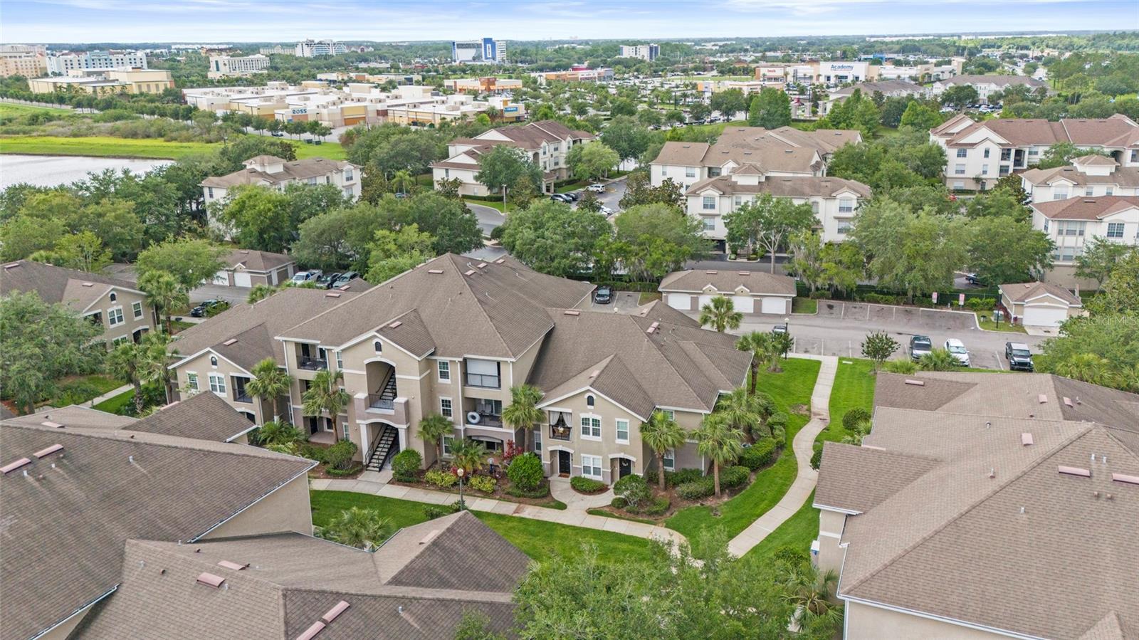Image 25 of 35 For 6548 Swissco Drive 61