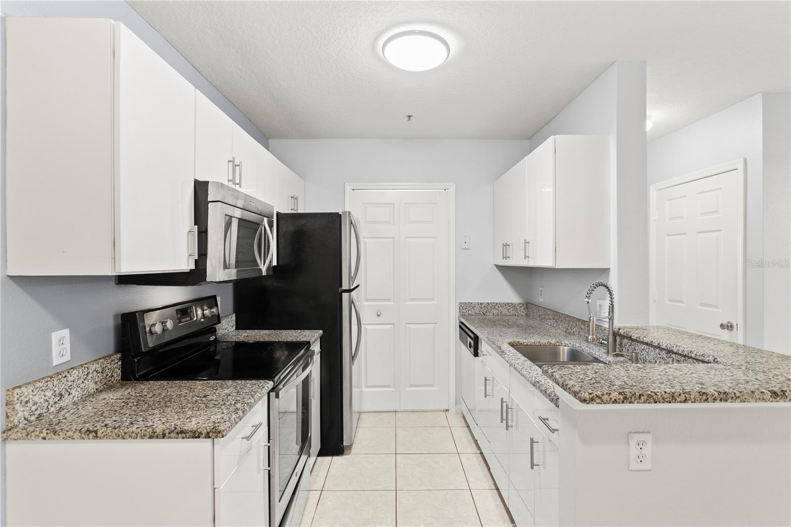Image 9 of 35 For 6548 Swissco Drive 61