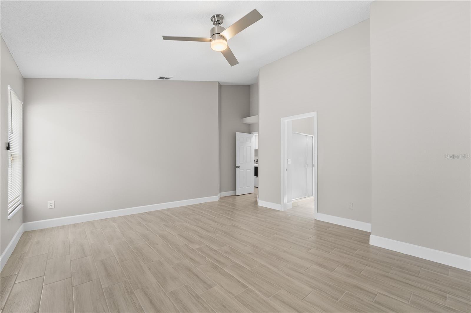 Image 15 of 34 For 12429 Holly Jane Court
