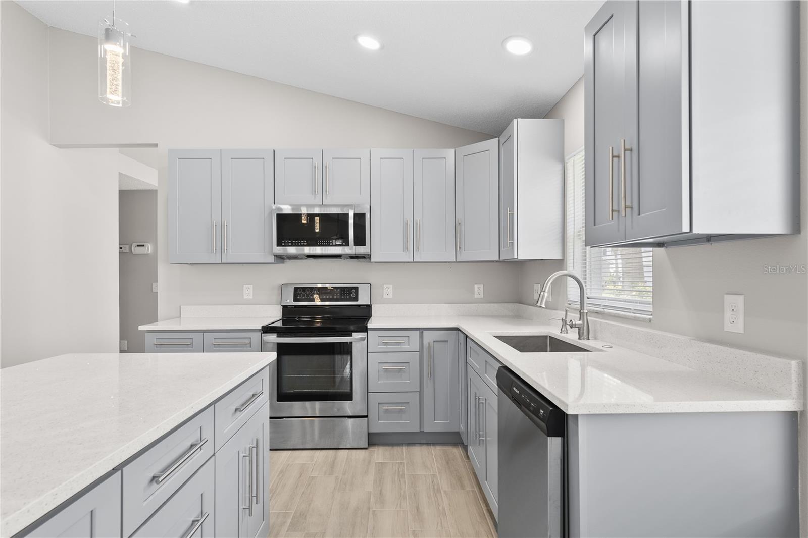 Image 4 of 34 For 12429 Holly Jane Court