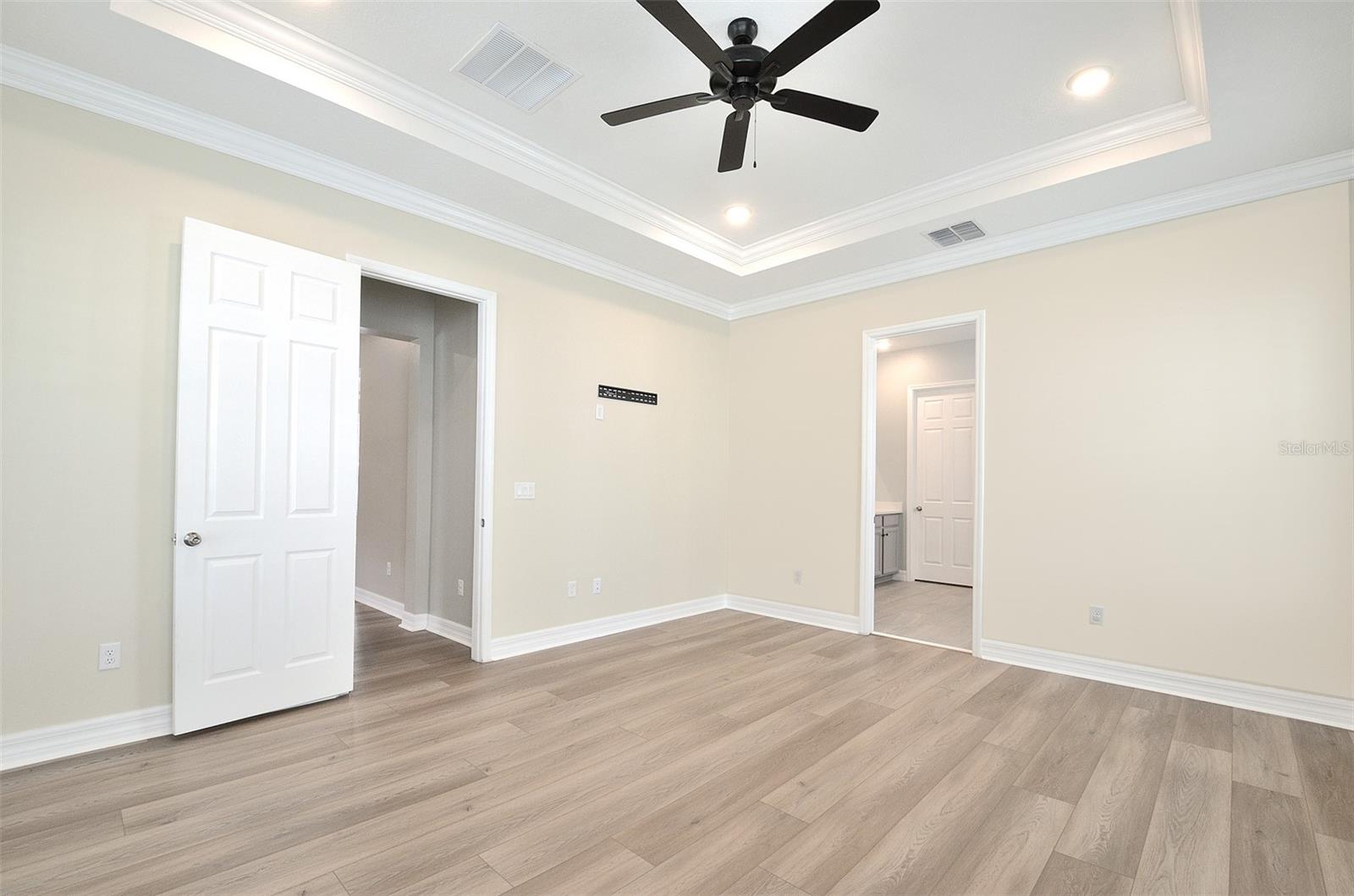 Image 13 of 51 For 1862 Beach Ridge Road