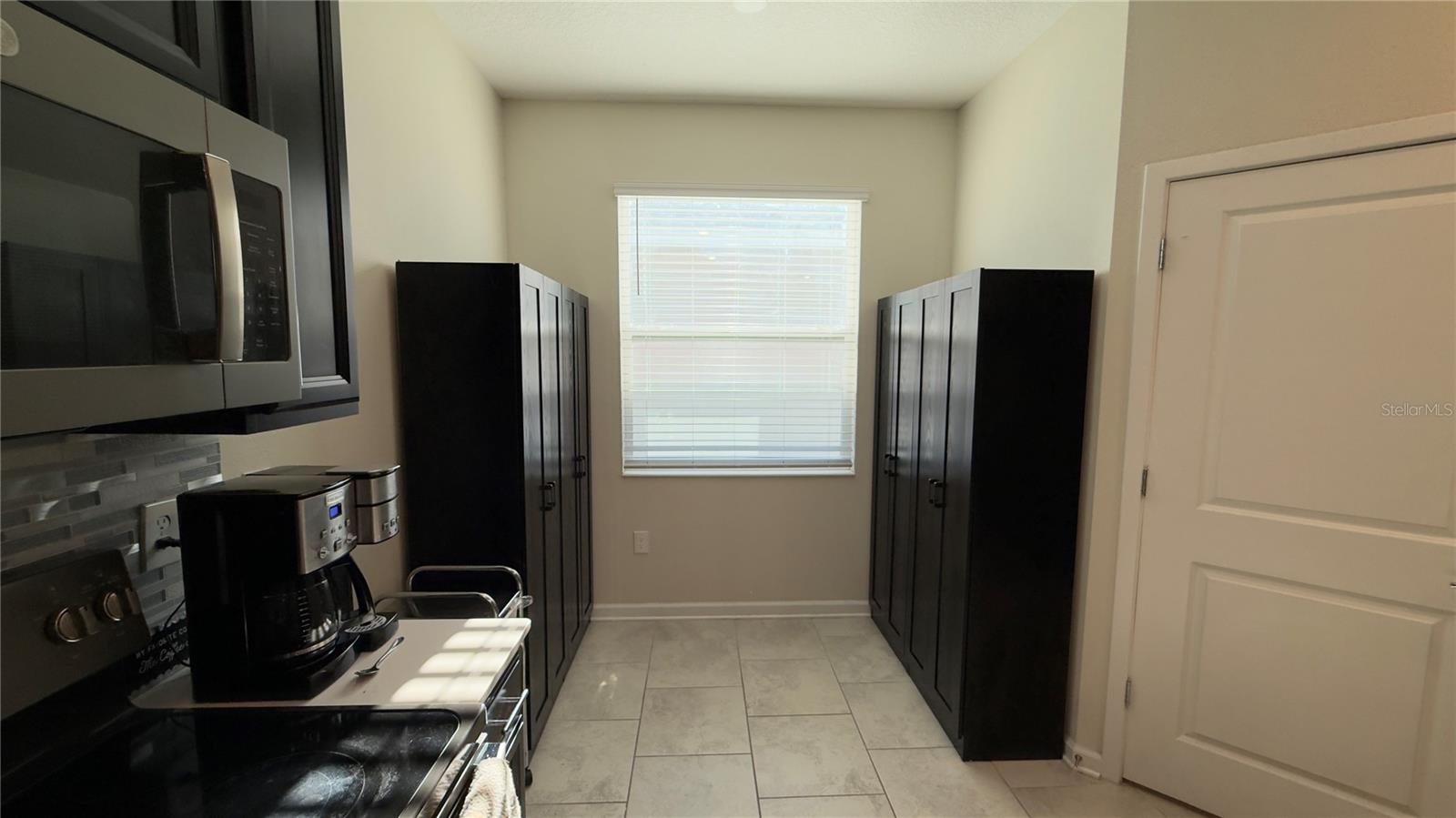 Image 12 of 44 For 5321 Amersham Lane