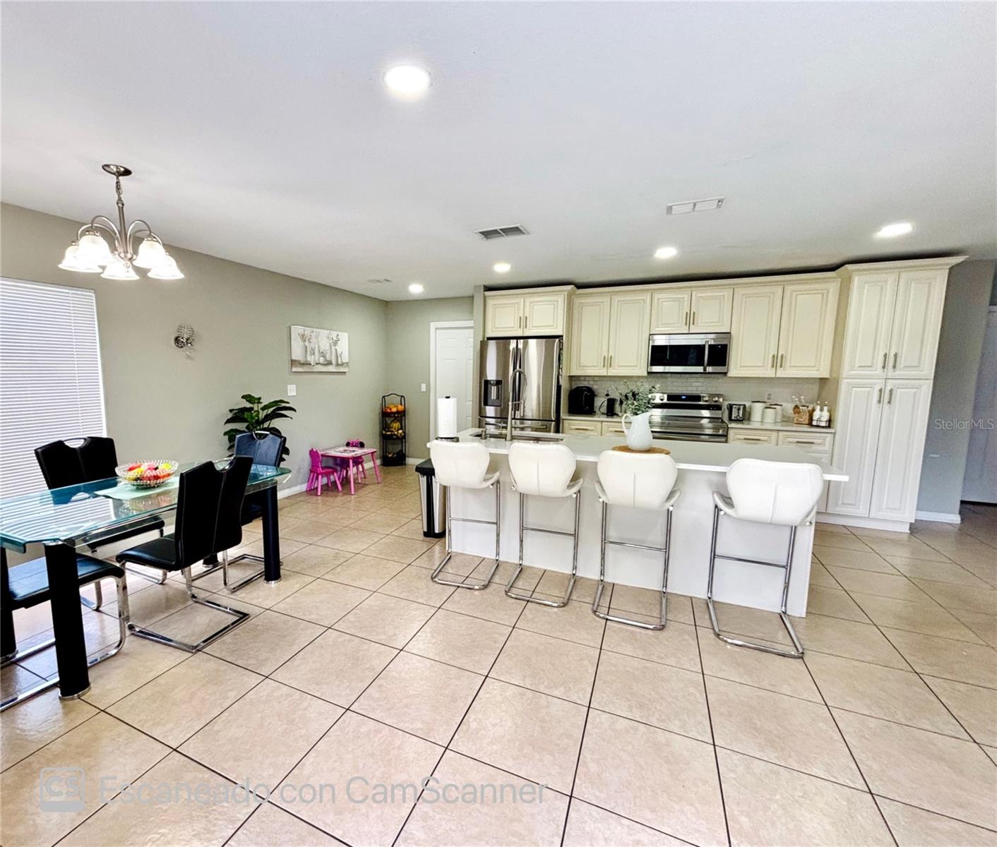 Image 21 of 48 For 467 Martigues Drive