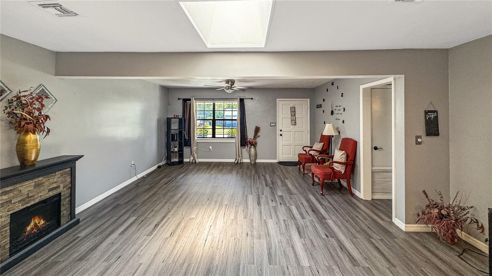 Image 4 of 20 For 4218 Drexel Avenue
