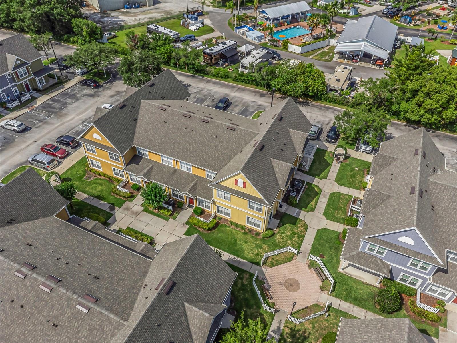 Image 28 of 53 For 2614 Lodi Circle 106