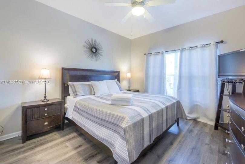 Image 11 of 44 For 8121 Fan Palm Way