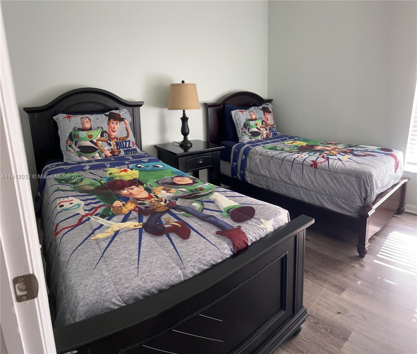 Image 12 of 44 For 8121 Fan Palm Way