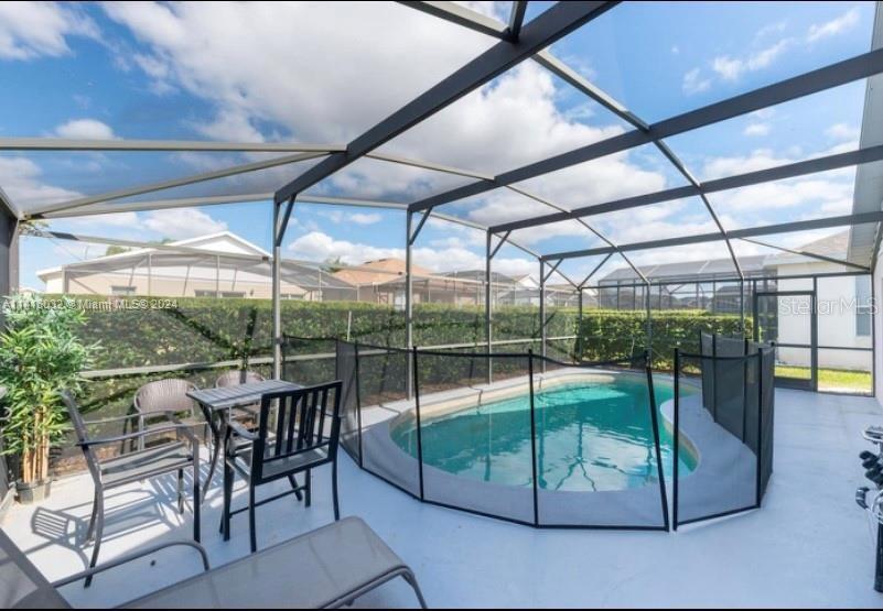 Image 2 of 44 For 8121 Fan Palm Way