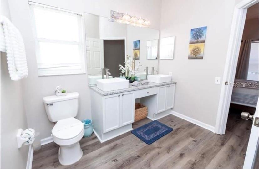 Image 39 of 44 For 8121 Fan Palm Way
