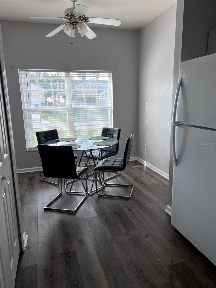 Image 40 of 44 For 8121 Fan Palm Way