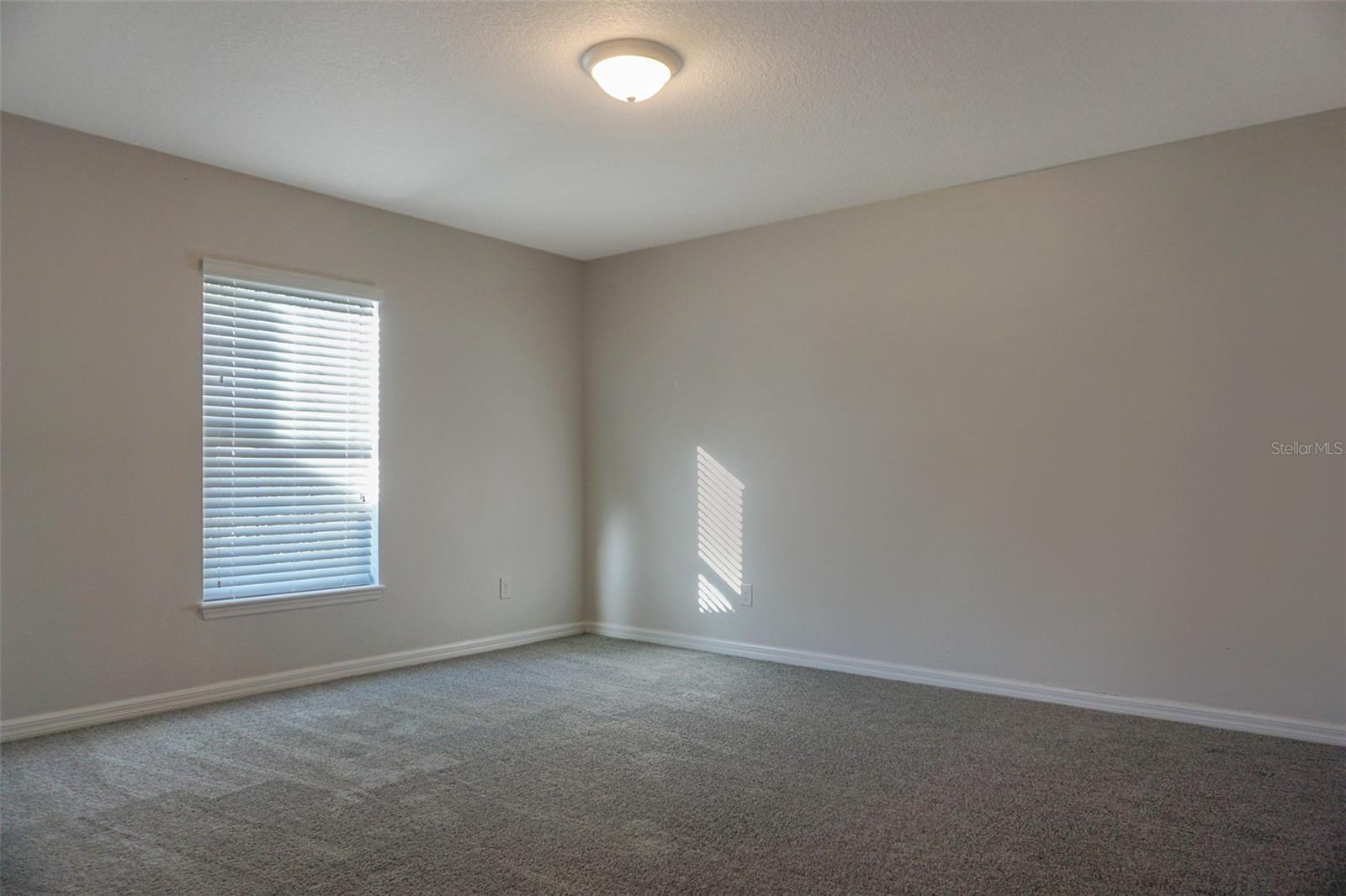 Image 12 of 24 For 960 Woodlark Drive