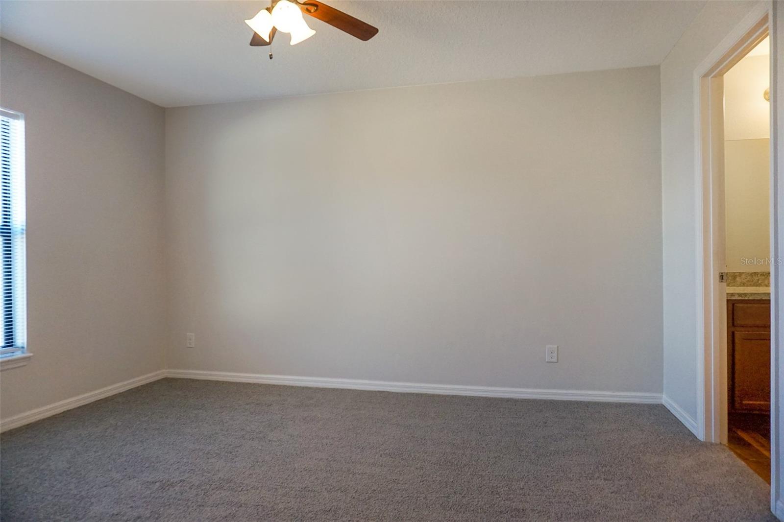 Image 15 of 24 For 960 Woodlark Drive