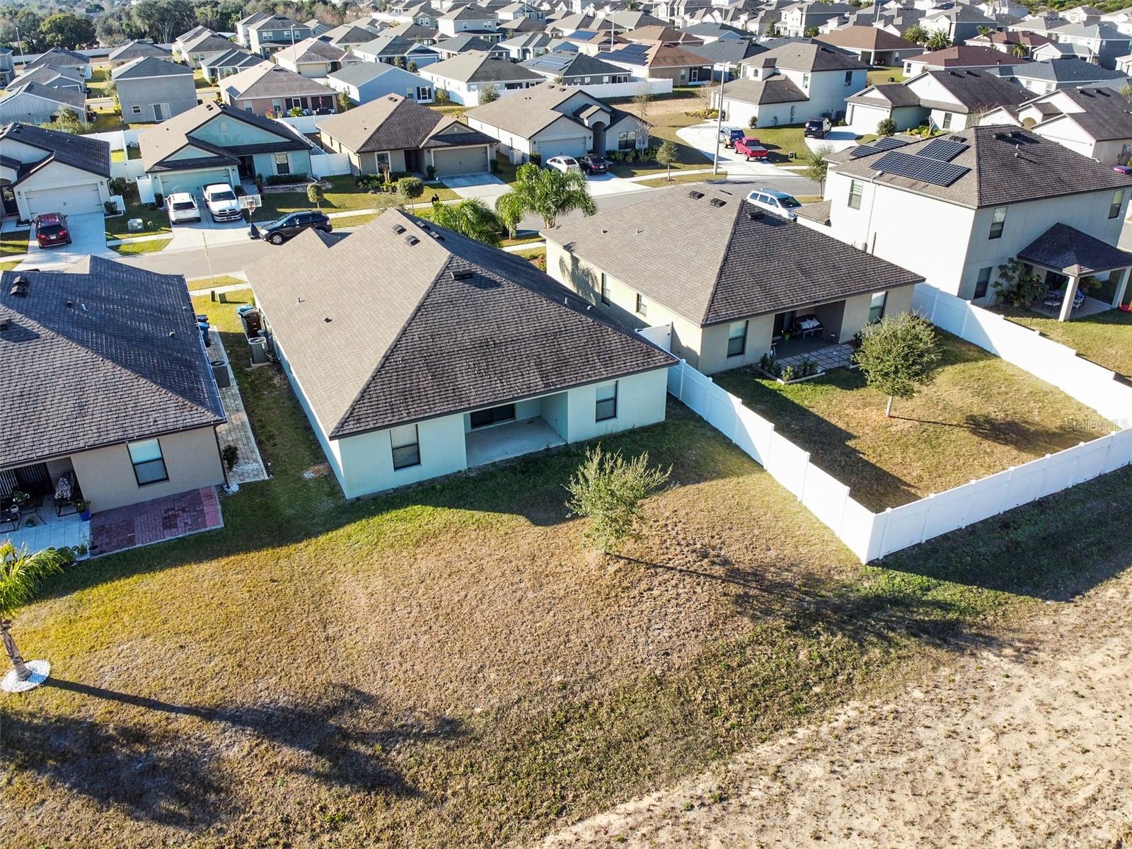Image 4 of 24 For 960 Woodlark Drive