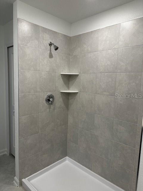 Image 19 of 32 For 1053 Waterfall Boulevard