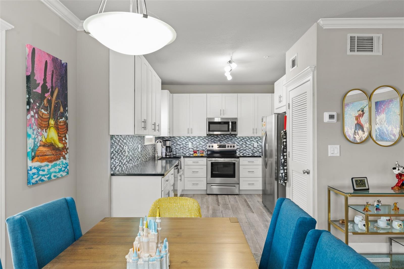 Image 16 of 43 For 438 Water Street 438