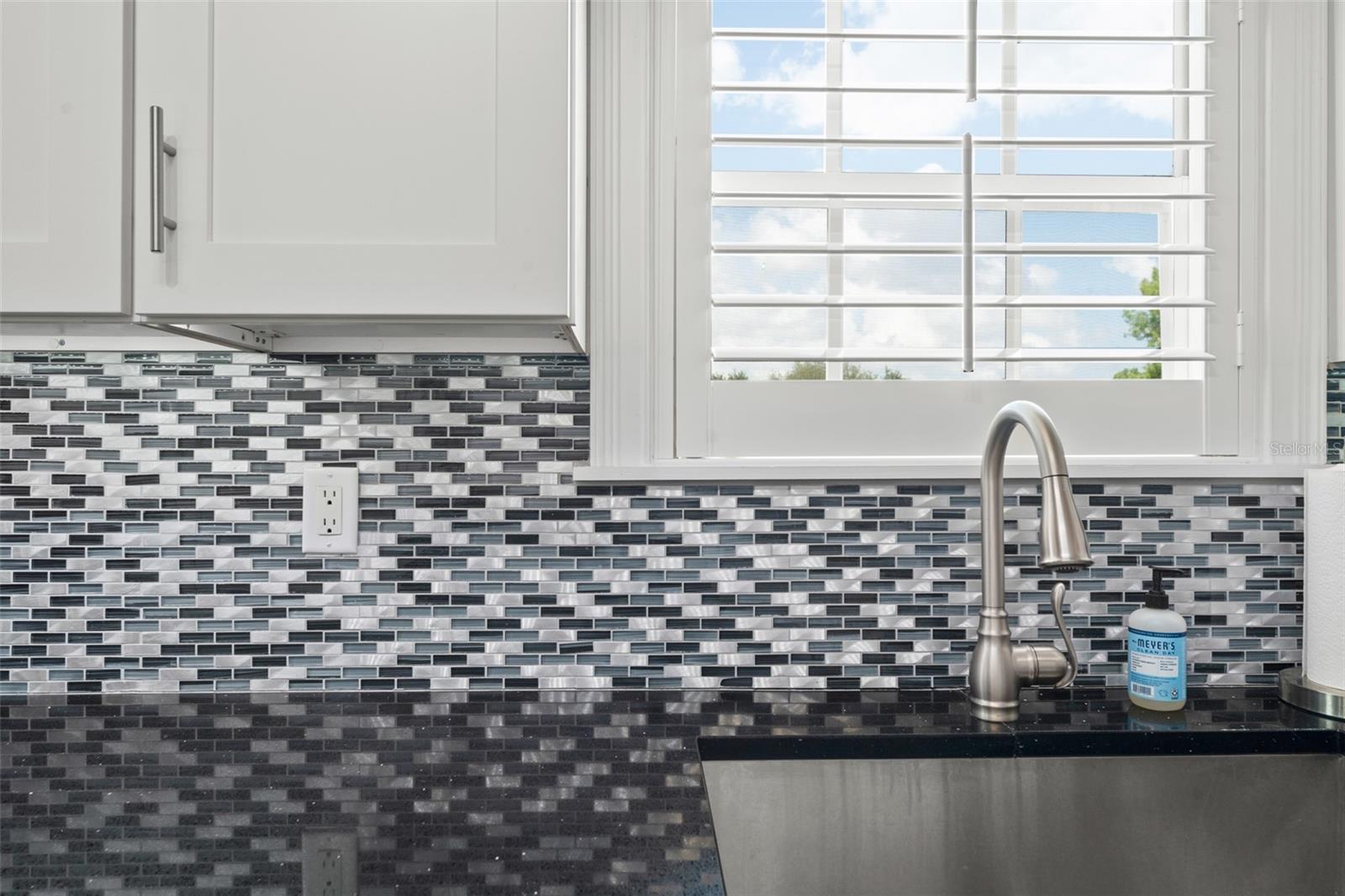Image 17 of 43 For 438 Water Street 438