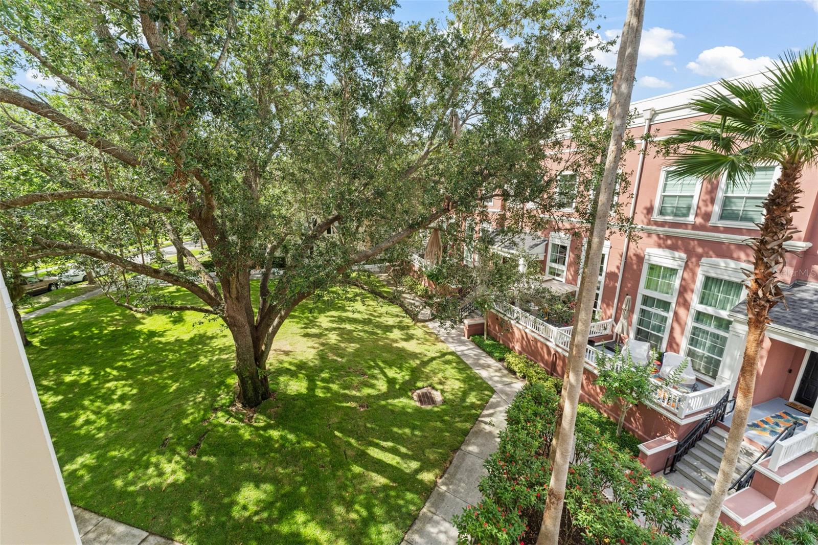 Image 8 of 43 For 438 Water Street 438