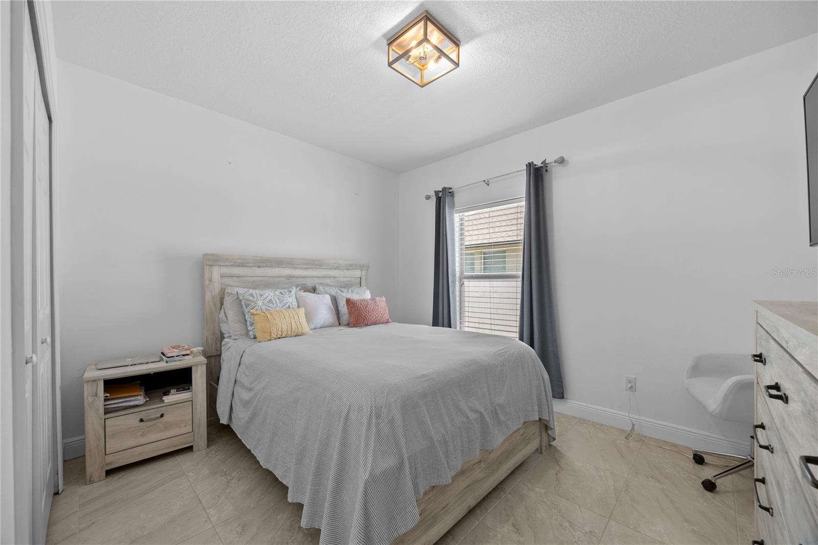 Image 12 of 17 For 2715 Barclay Lane