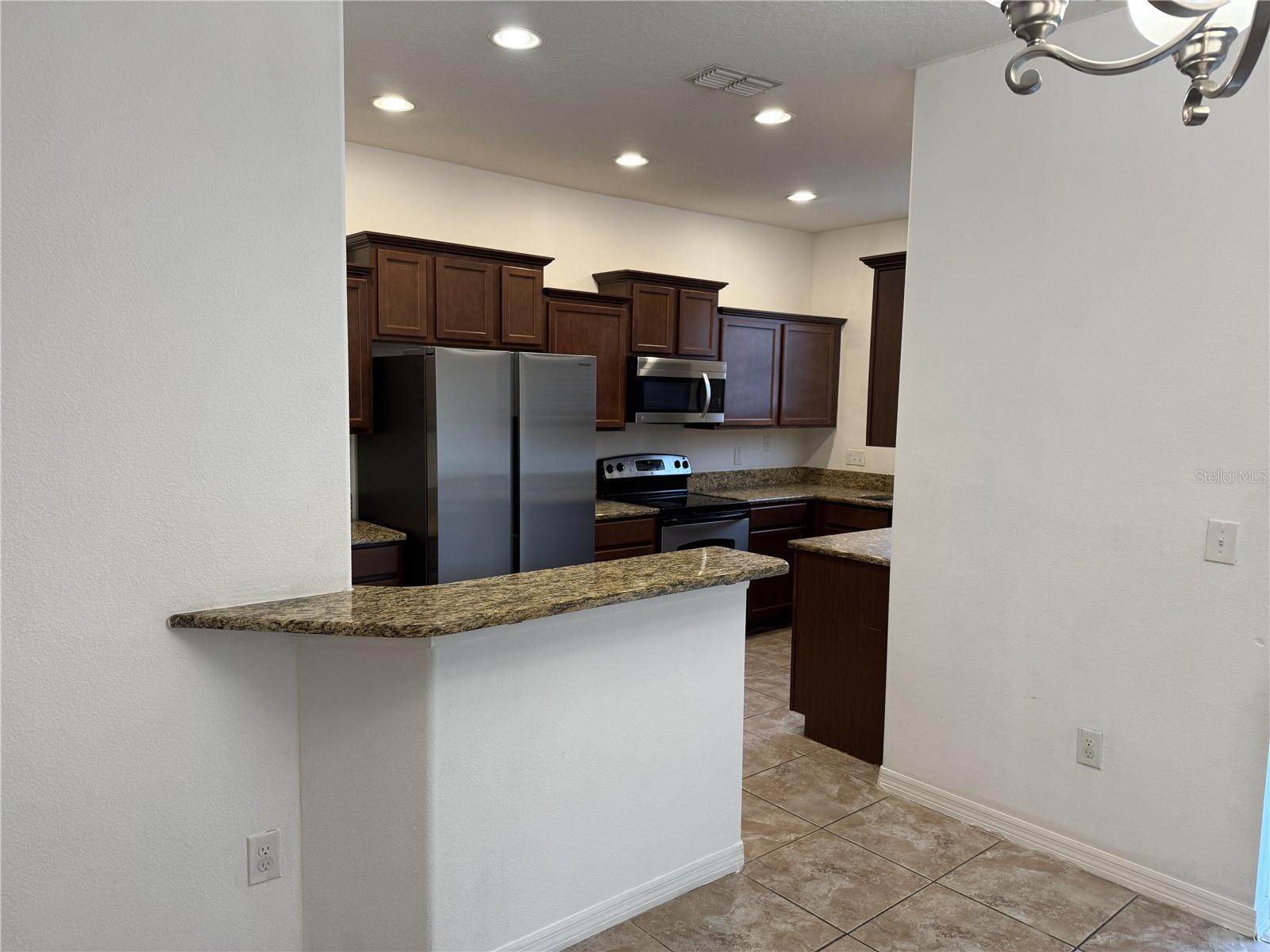 Image 6 of 17 For 2853 Adelaide Court