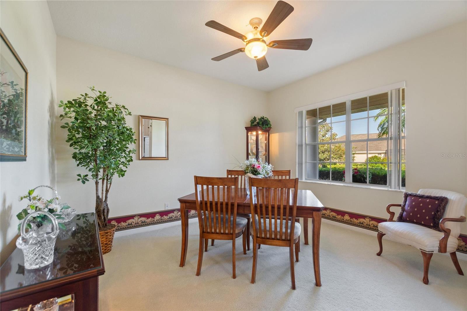 Image 9 of 61 For 124 Ashton Dr