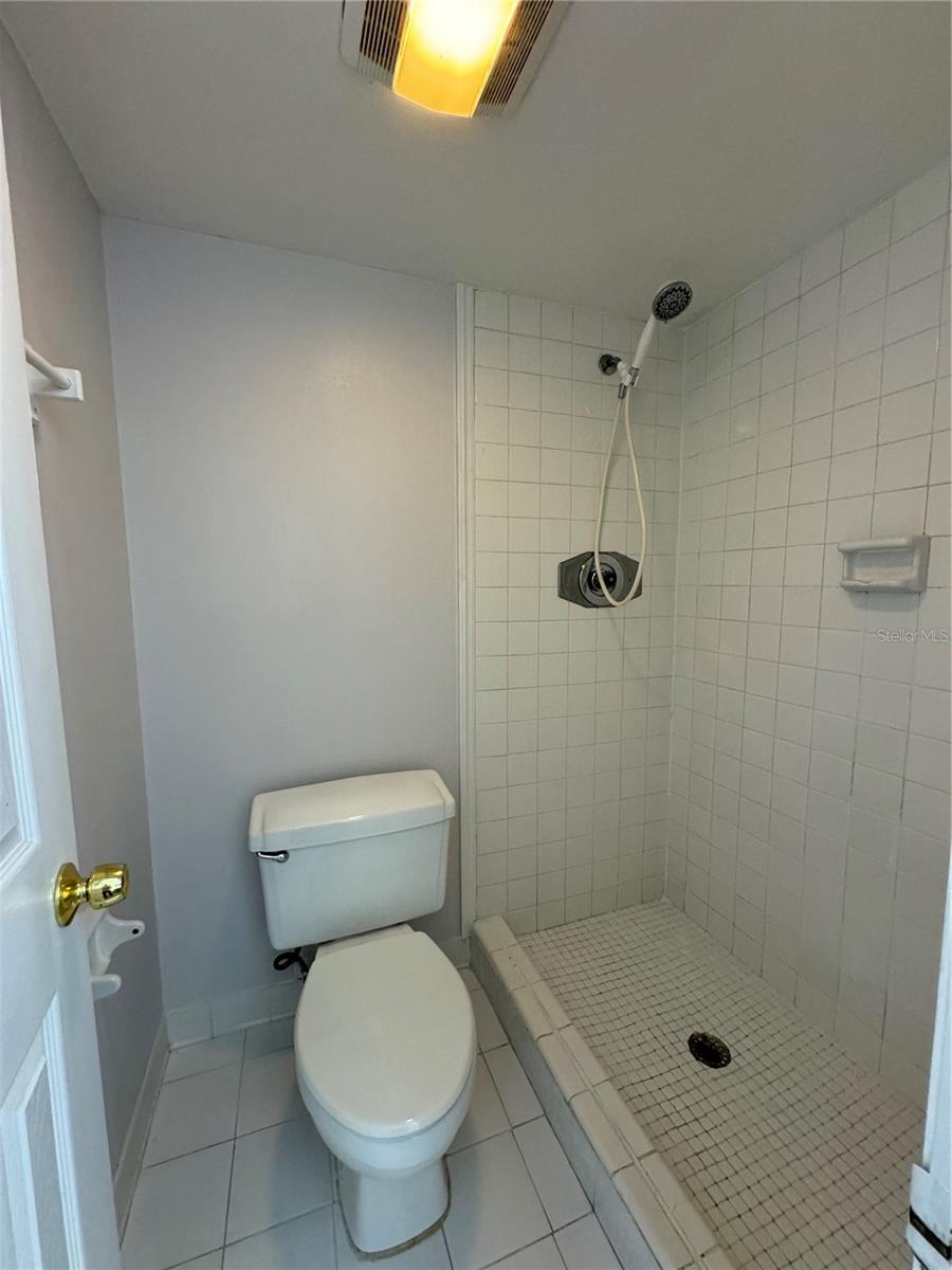 Image 4 of 18 For 200 Maitland Avenue 80