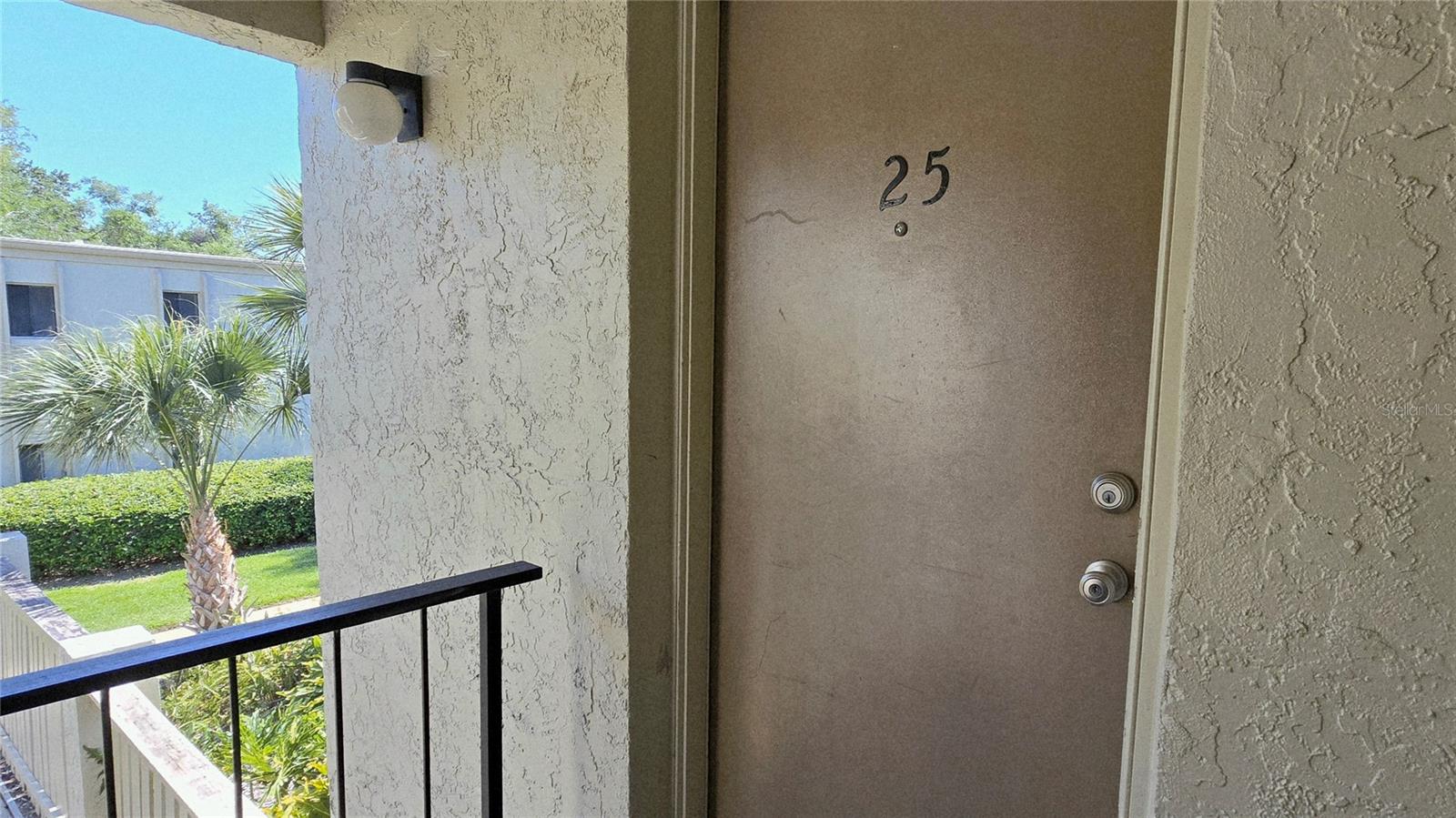 Image 2 of 16 For 3272 Semoran Boulevard 25