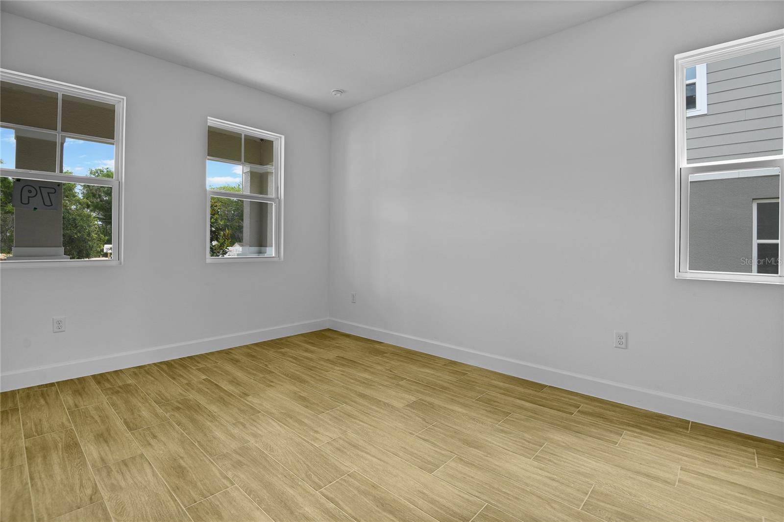 Image 6 of 23 For 1035 Cloud Ridge Court