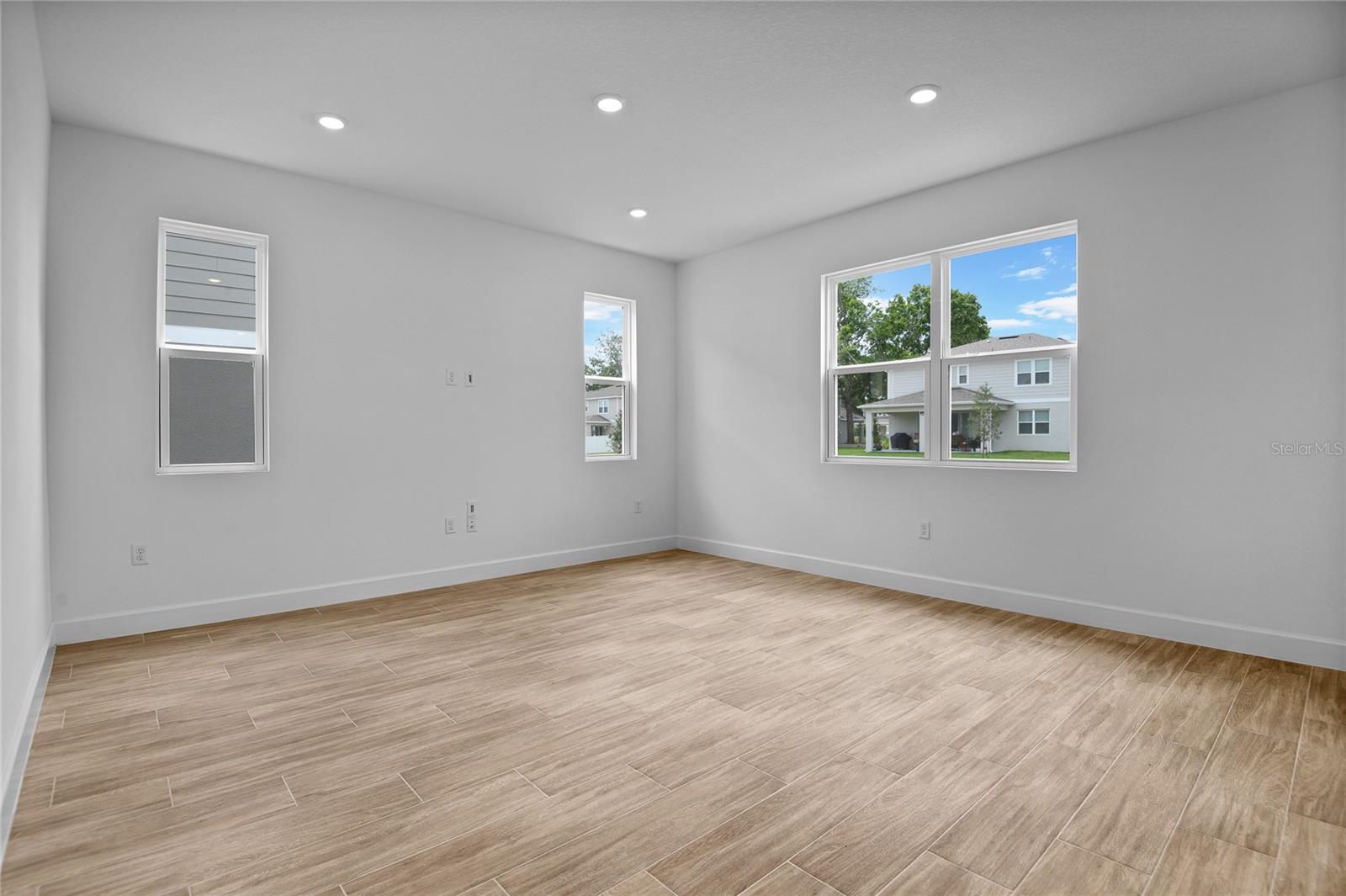 Image 8 of 23 For 1035 Cloud Ridge Court