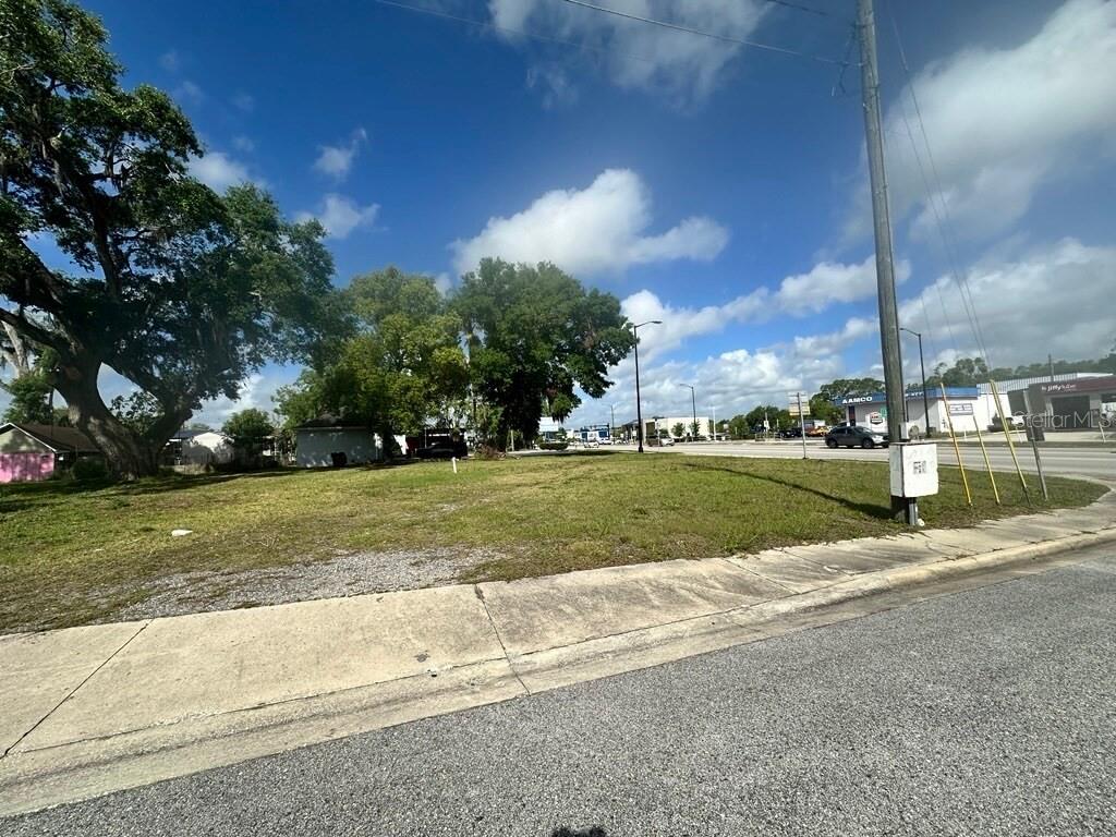 Image 2 of 6 For 1314 Brack Street