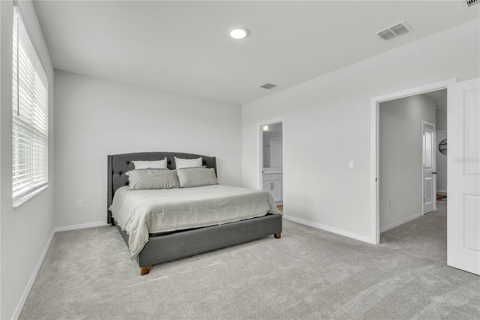 Image 16 of 46 For 12190 Plumpton Drive