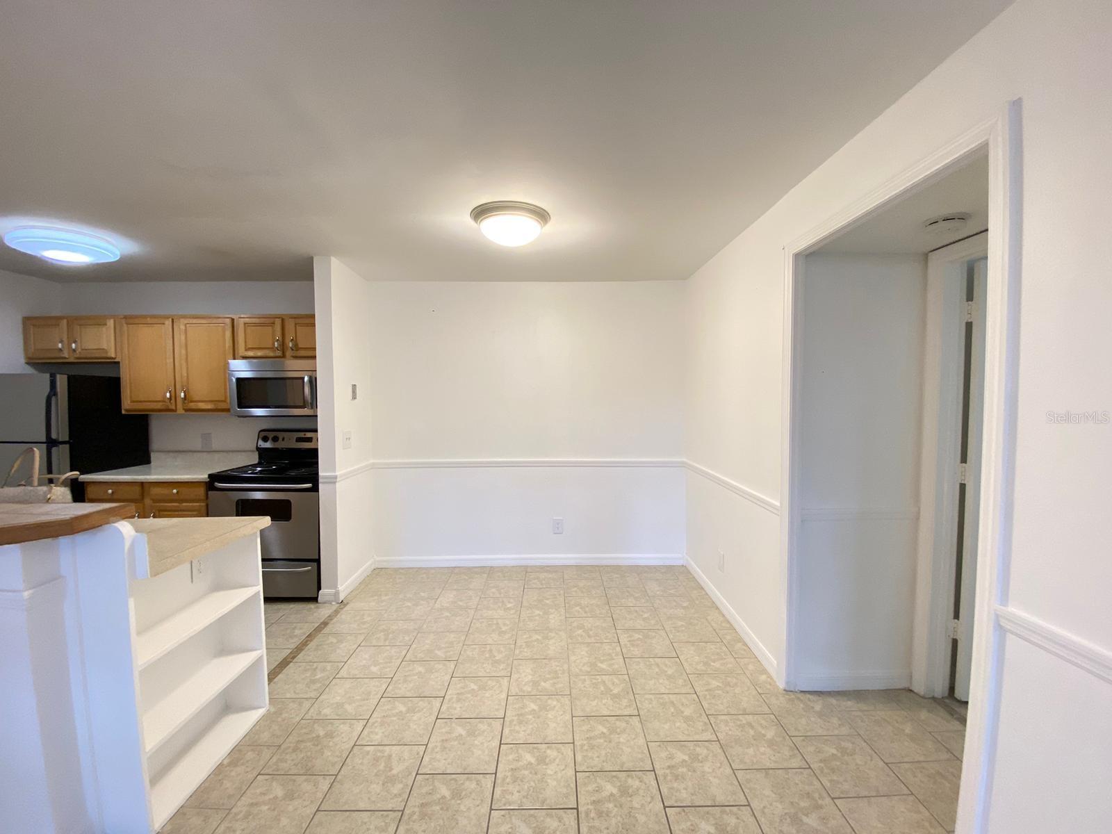 Image 10 of 31 For 6166 Westgate Drive 103