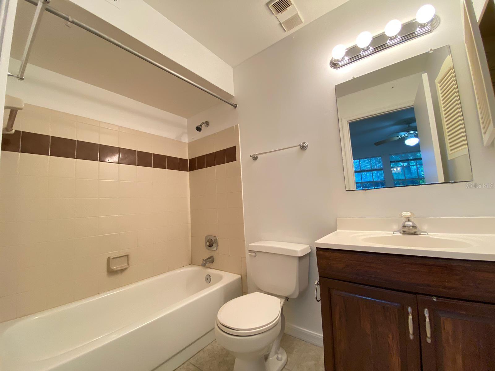 Image 17 of 31 For 6166 Westgate Drive 103