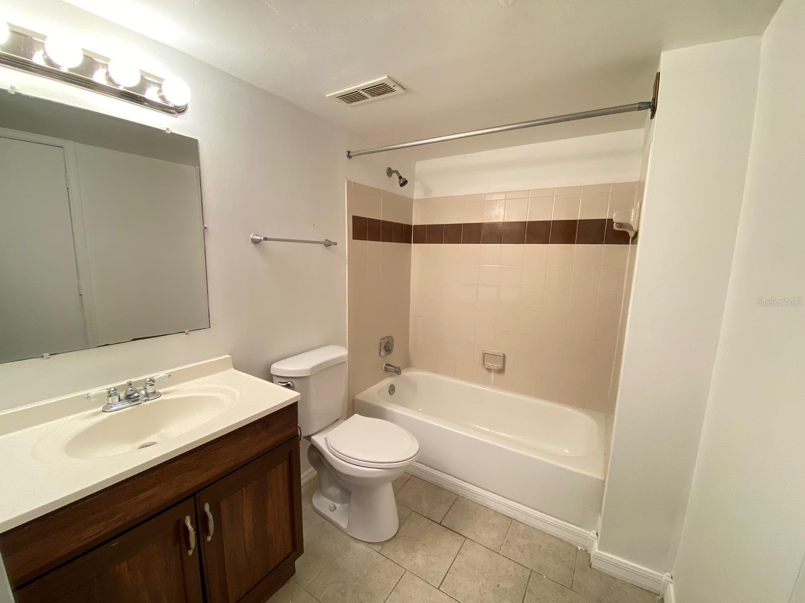 Image 20 of 31 For 6166 Westgate Drive 103