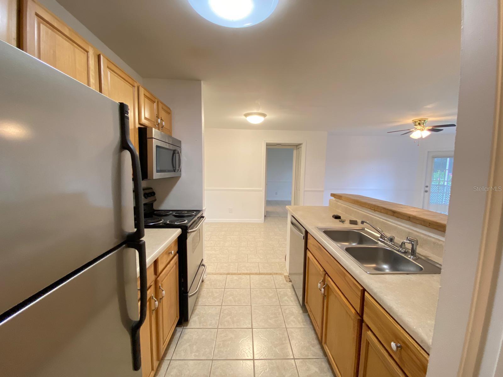 Image 8 of 31 For 6166 Westgate Drive 103
