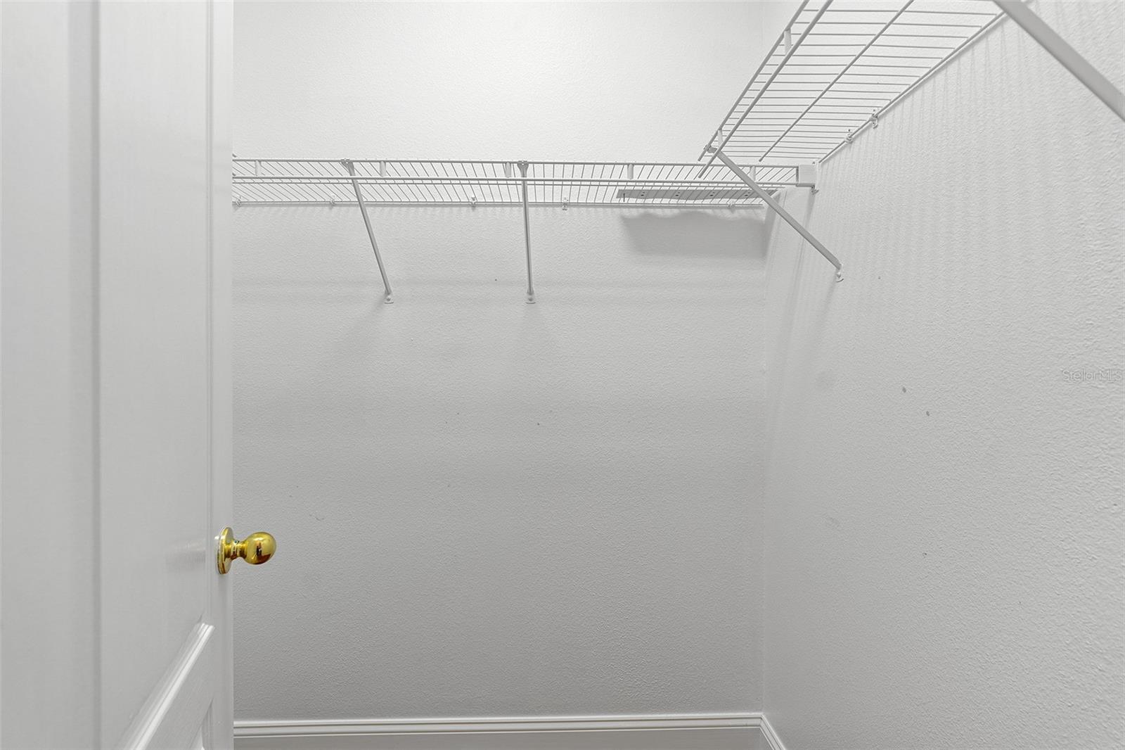 Image 16 of 53 For 7013 Beargrass Rd