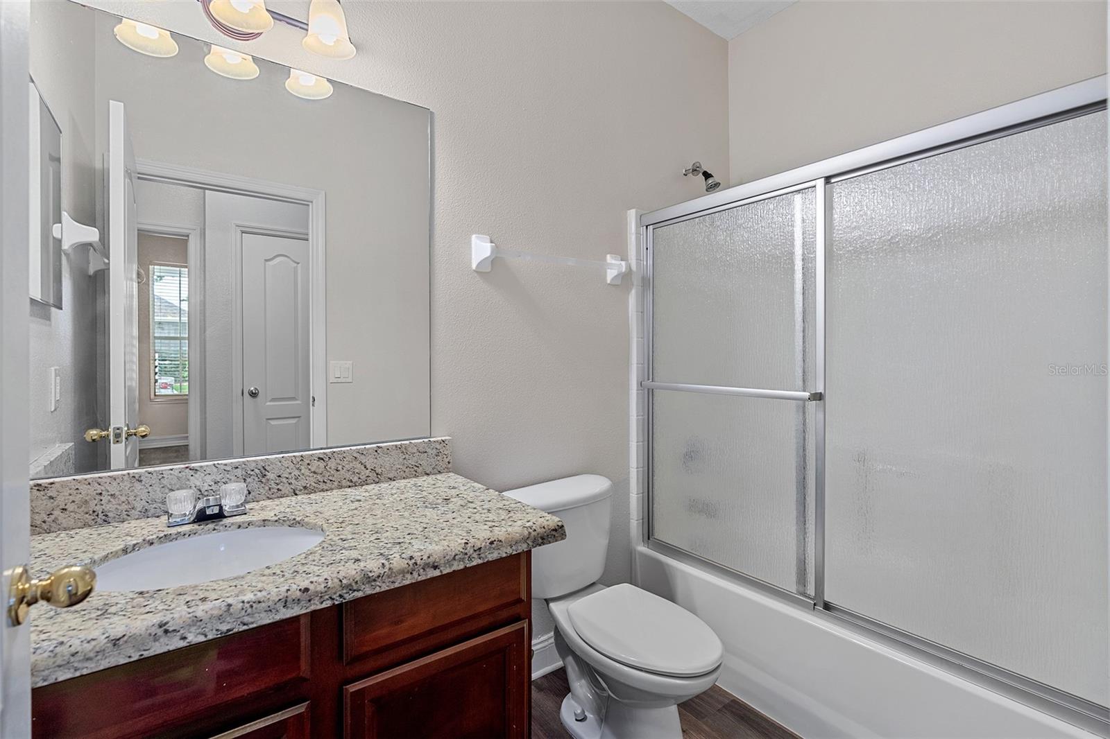 Image 20 of 53 For 7013 Beargrass Rd