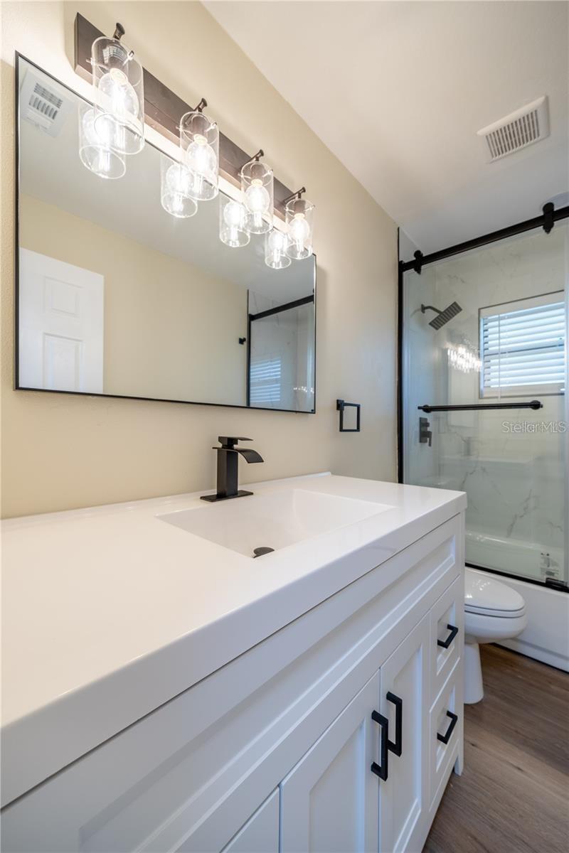 Image 21 of 25 For 2931 Chilton Street