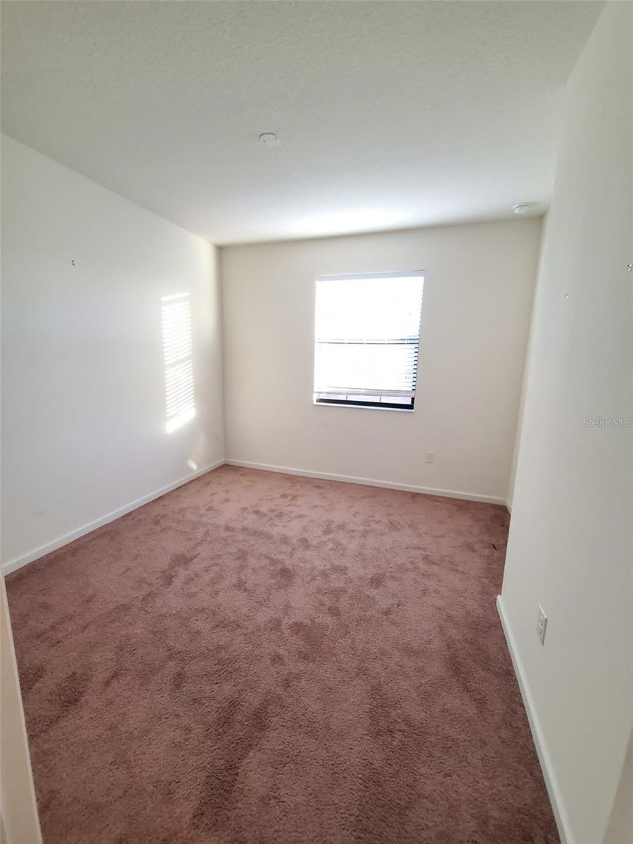 Image 8 of 12 For 1893 Portofino Meadows Boulevard