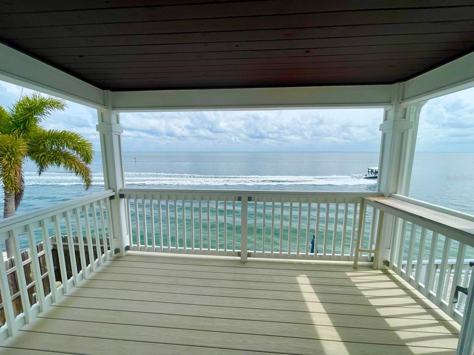 Listing photo id 16 for 4730 Coquina Key Drive Se C