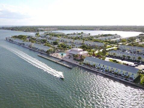 Listing photo id 25 for 4730 Coquina Key Drive Se C
