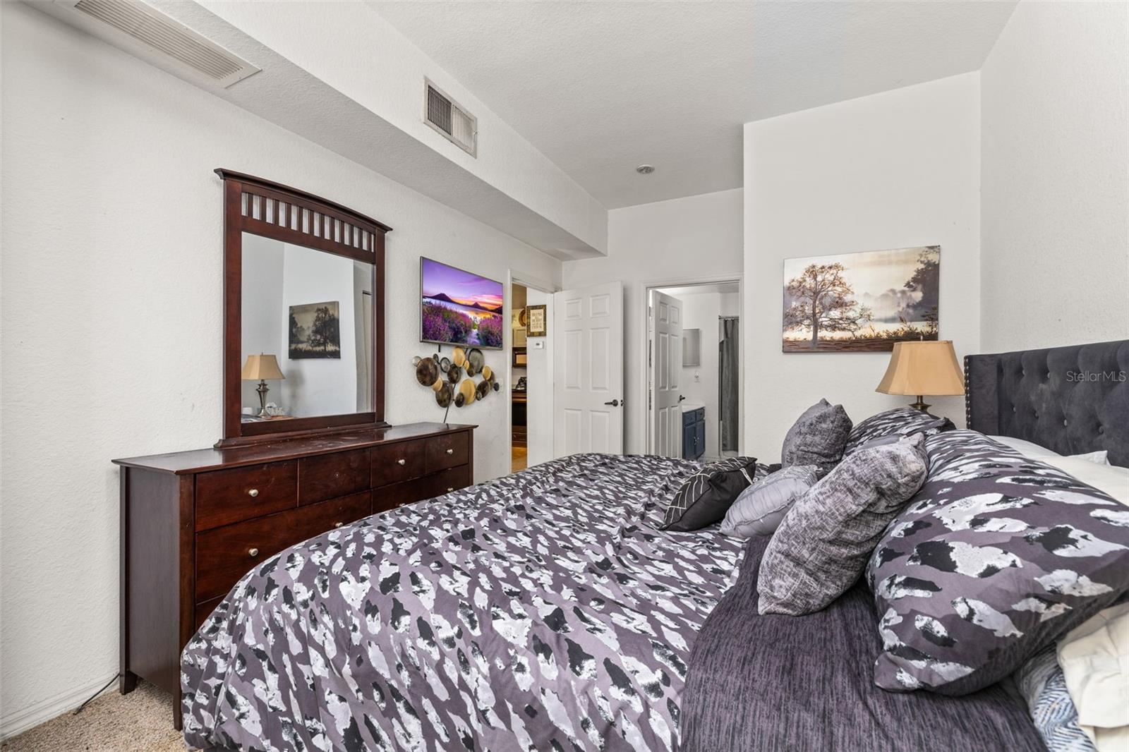 Image 14 of 45 For 2620 Lodi Circle 103
