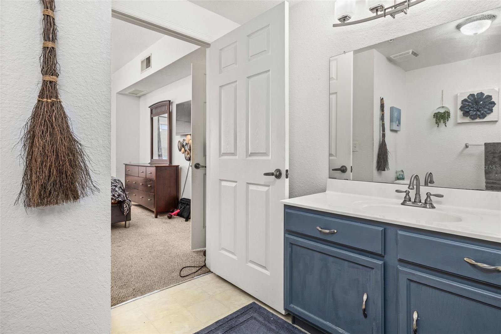 Image 16 of 45 For 2620 Lodi Circle 103