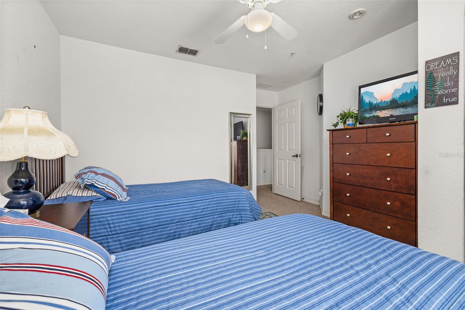 Image 25 of 45 For 2620 Lodi Circle 103