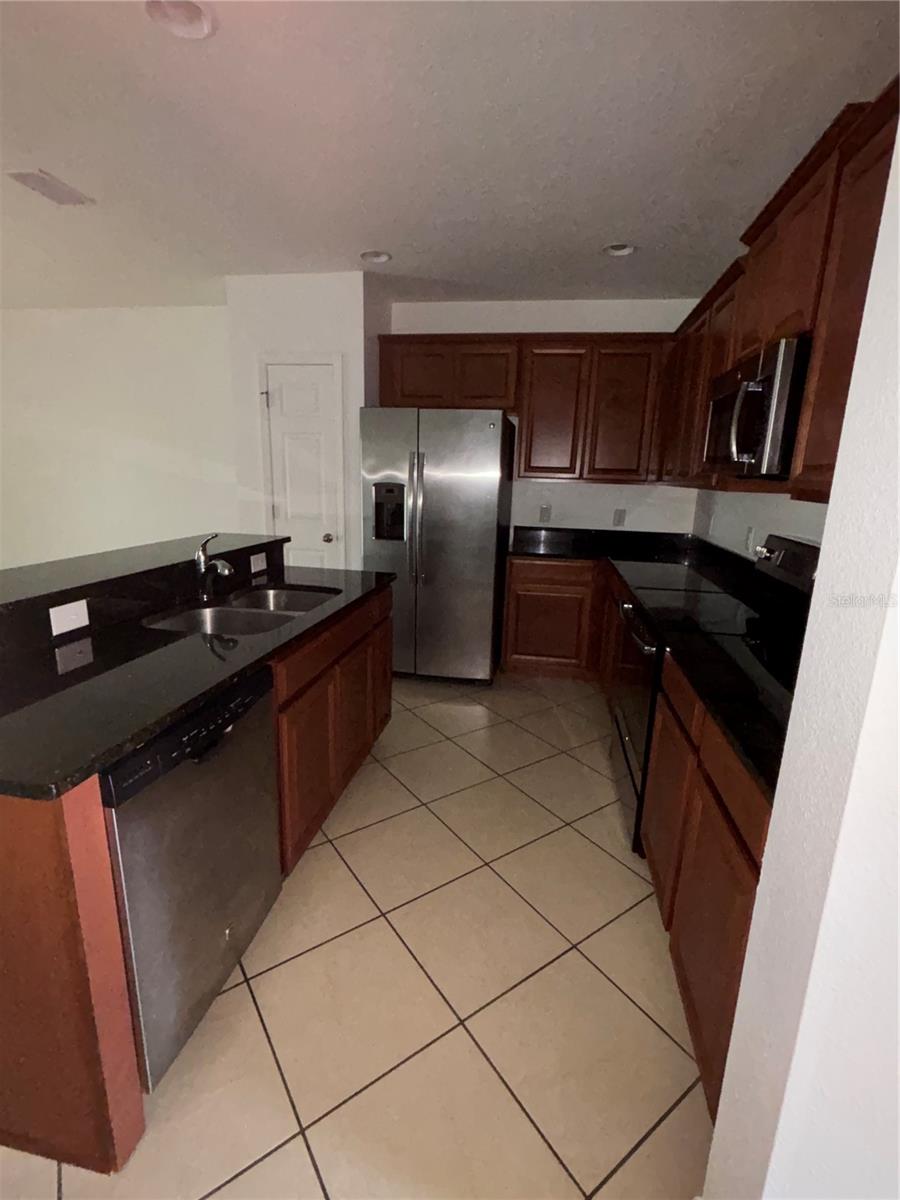 Image 11 of 27 For 2875 Sunstone Drive