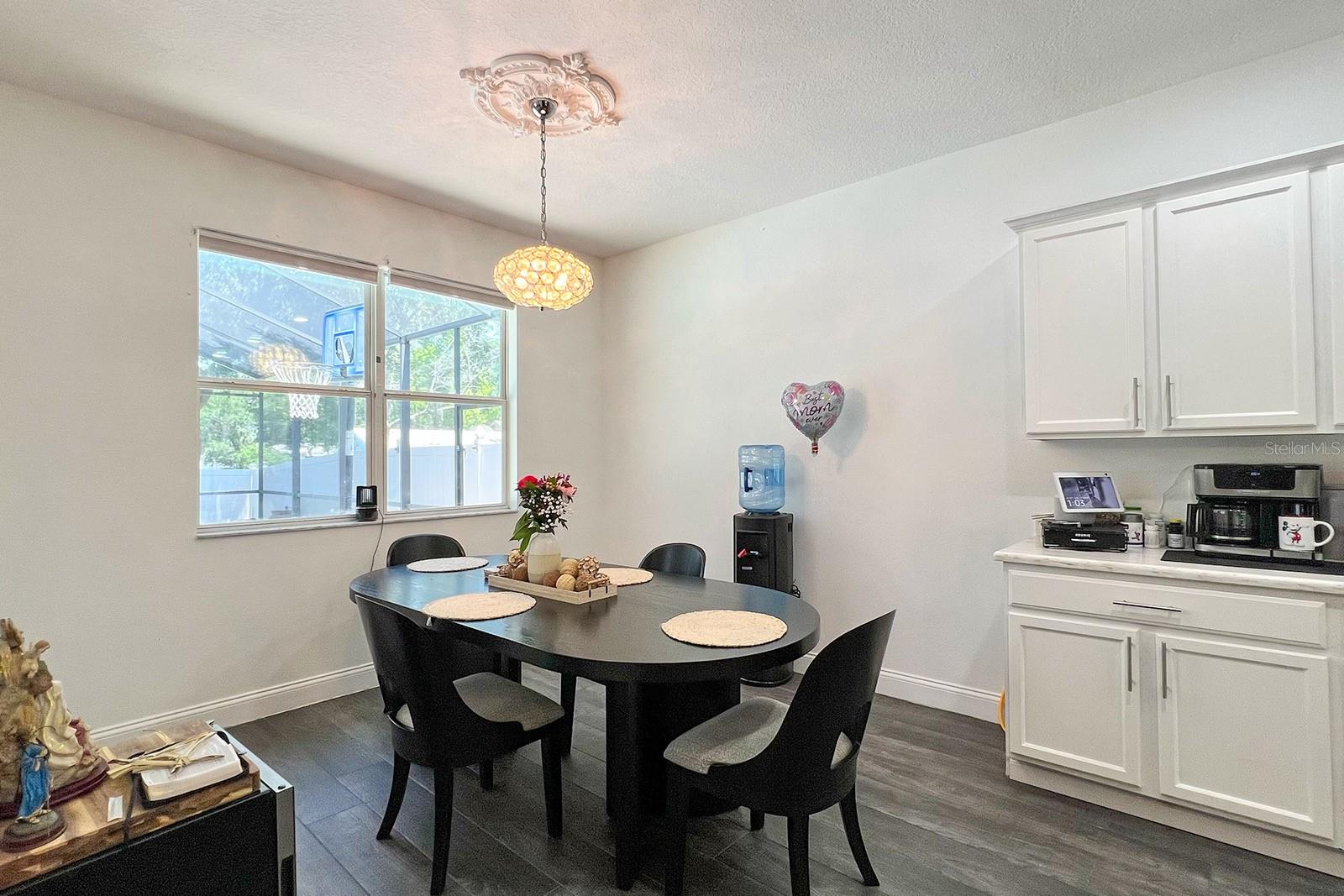 Image 15 of 95 For 1043 Tourmaline Drive