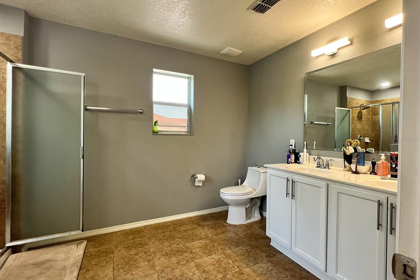 Image 43 of 95 For 1043 Tourmaline Drive