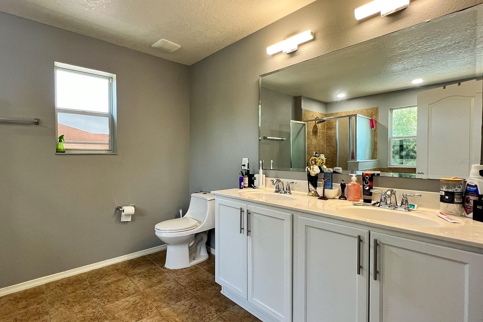 Image 47 of 95 For 1043 Tourmaline Drive