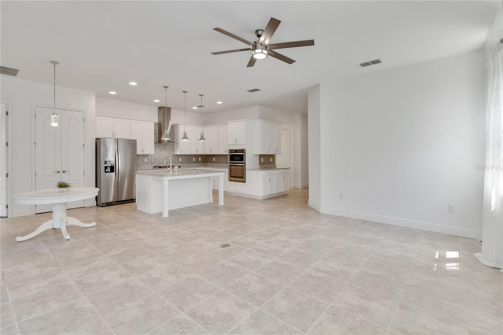 Image 11 of 73 For 5009 Fountainwood Drive