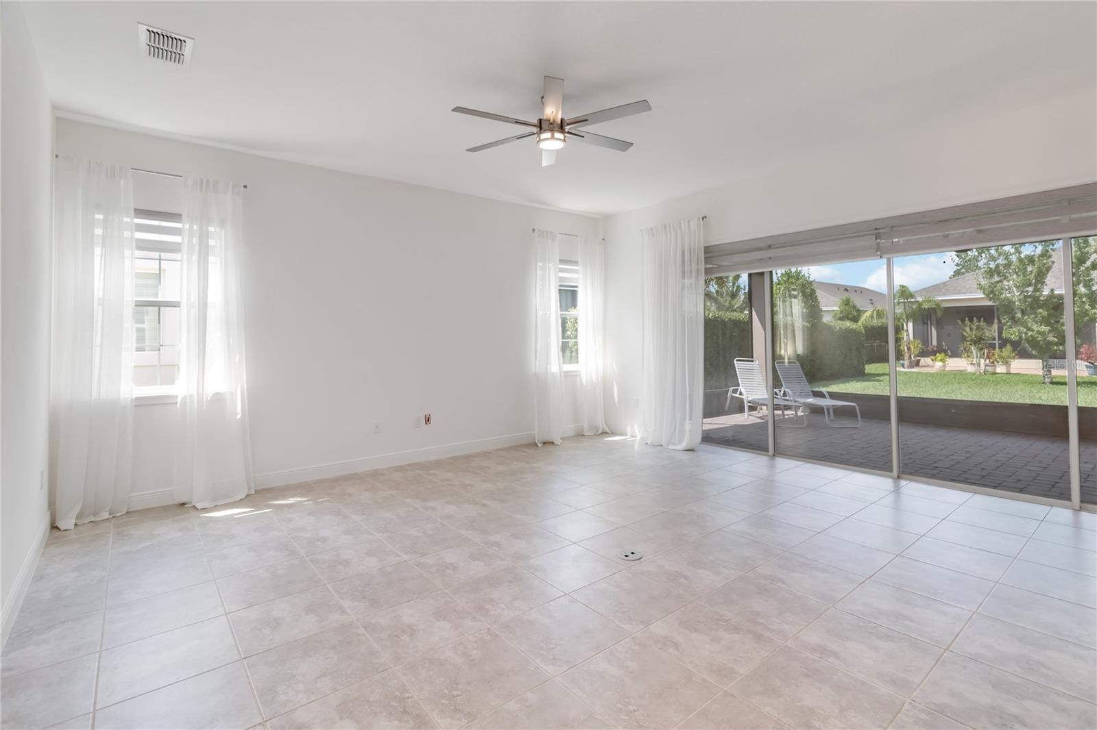 Image 12 of 73 For 5009 Fountainwood Drive
